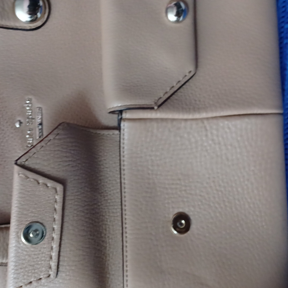 Kate Spade - Picture 7 of 9